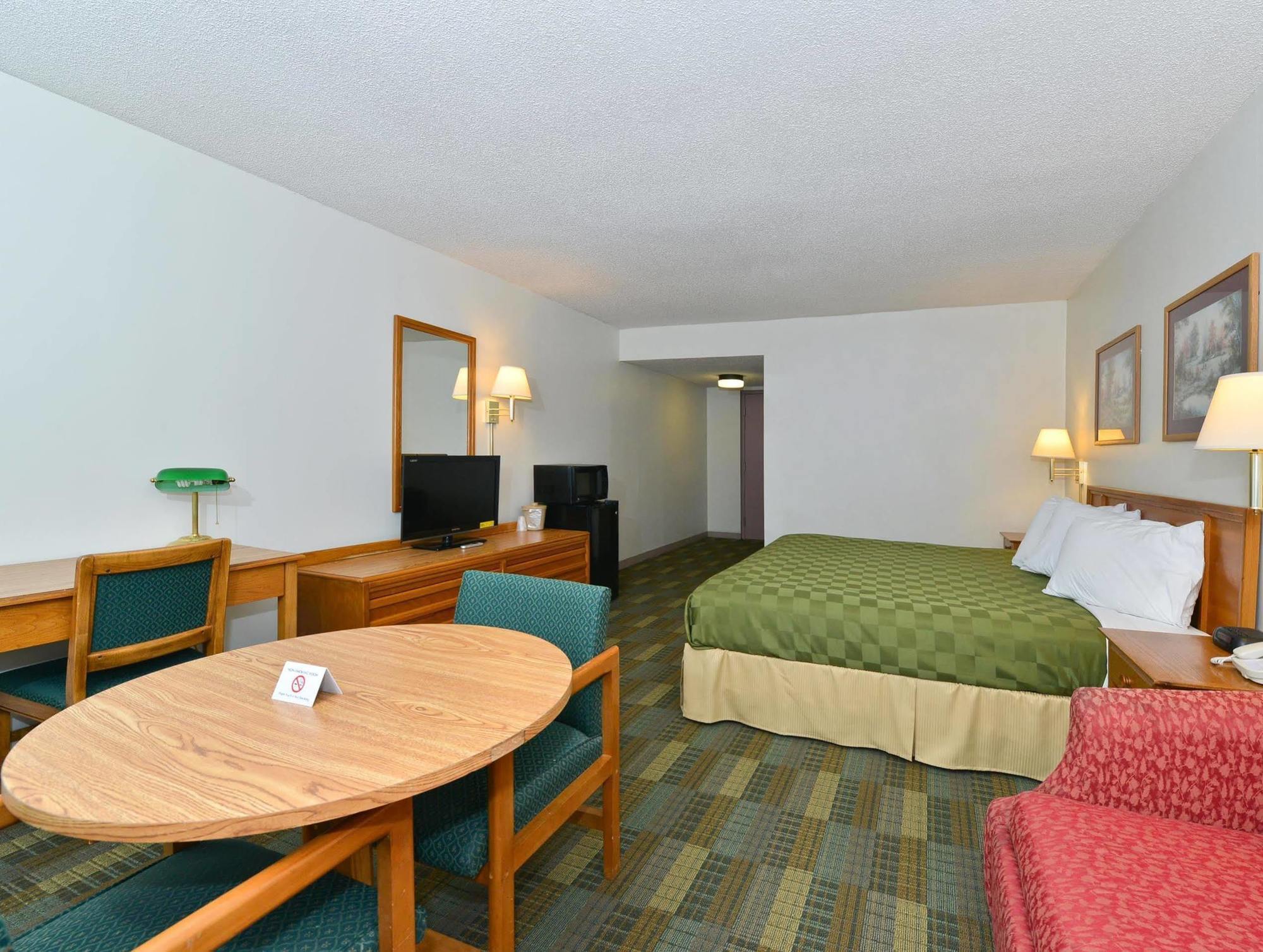 Red Roof Inn Marion, Va Exterior foto