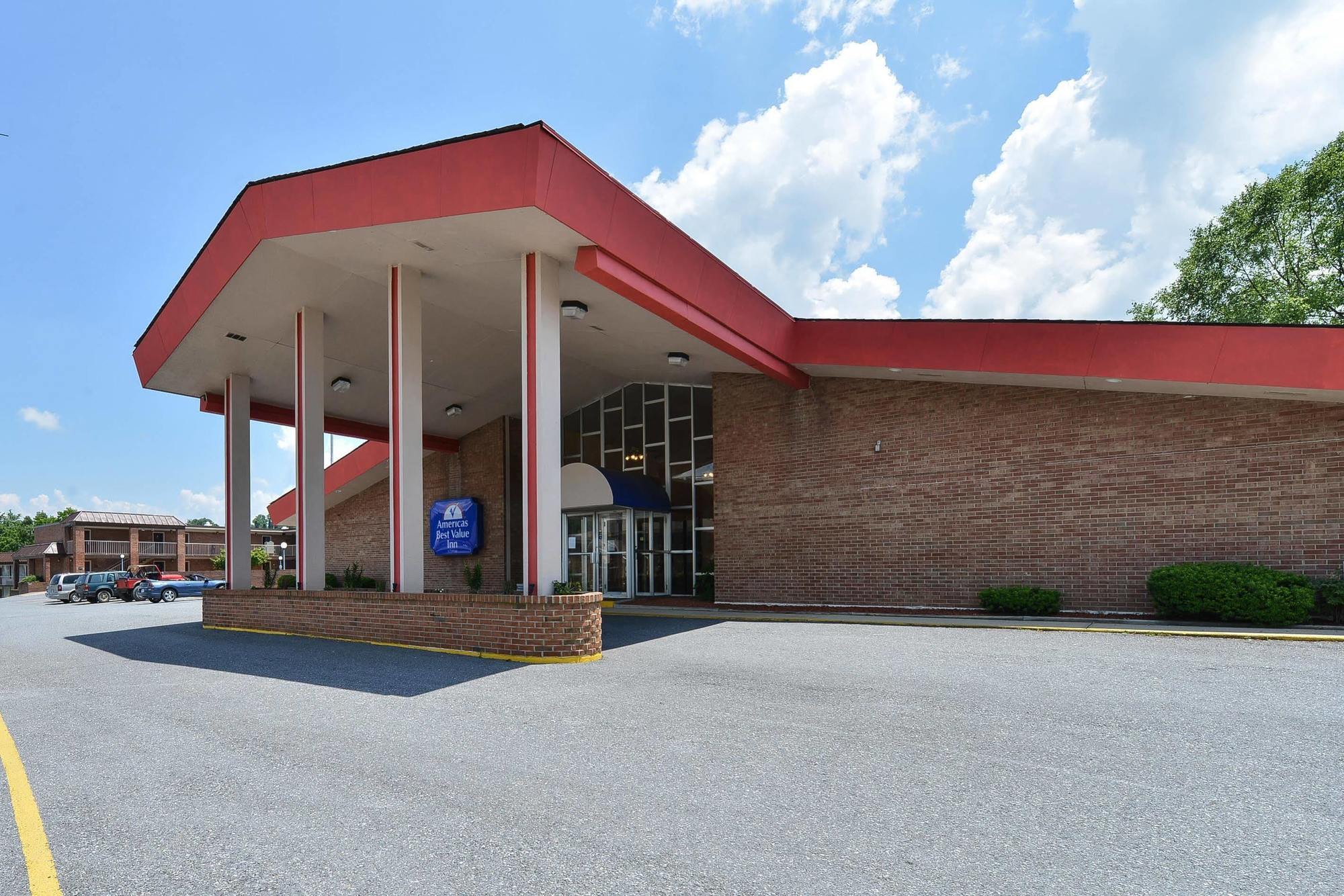 Red Roof Inn Marion, Va Exterior foto
